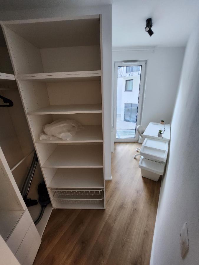 Mickey Apartment Old Town Братислава Экстерьер фото