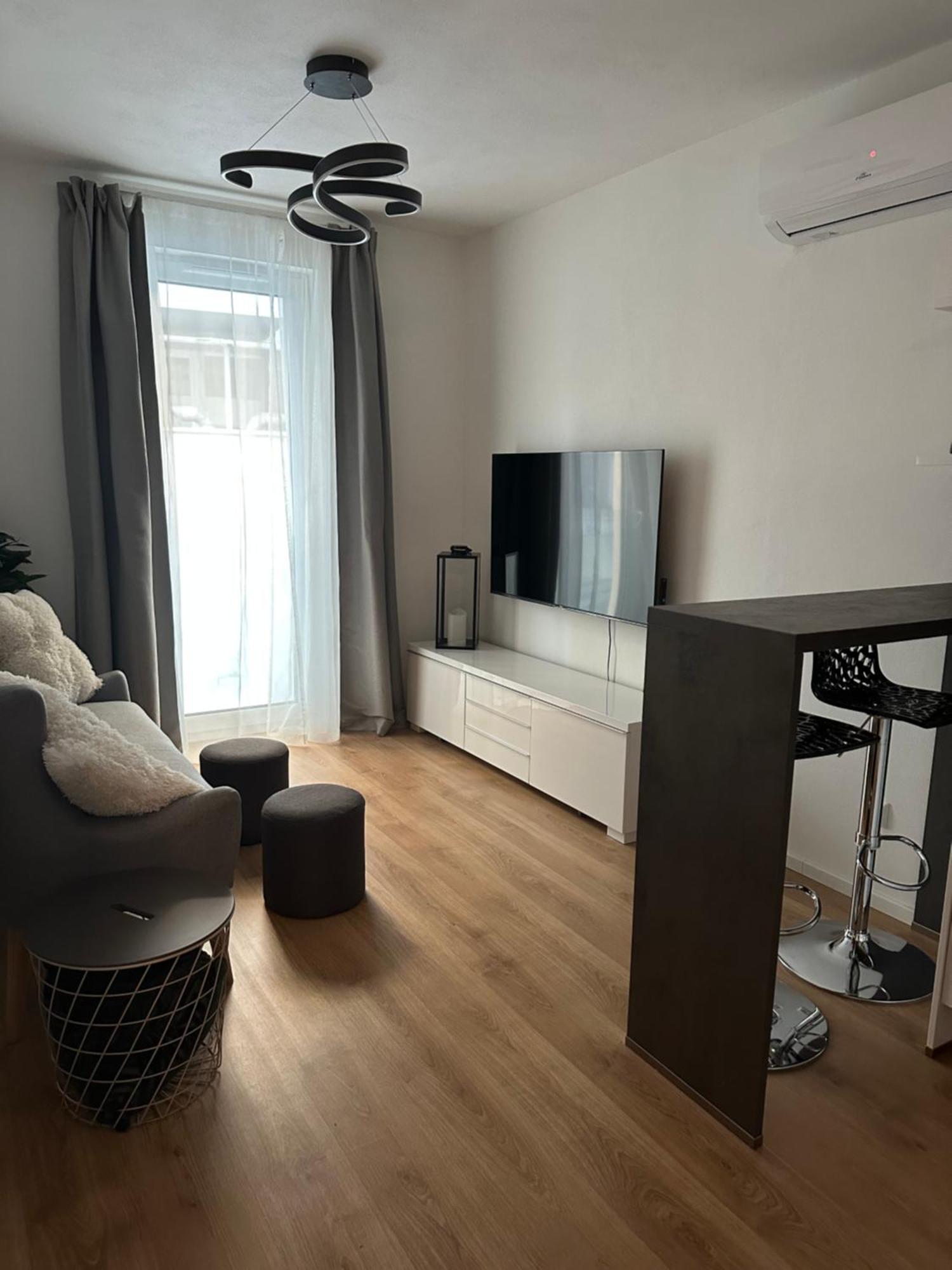 Mickey Apartment Old Town Братислава Экстерьер фото